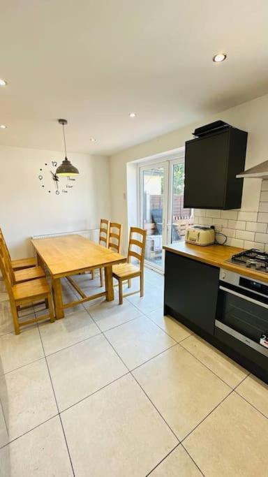 Stunning 3 Bed House Sleeps6 Villa Nottingham Eksteriør bilde