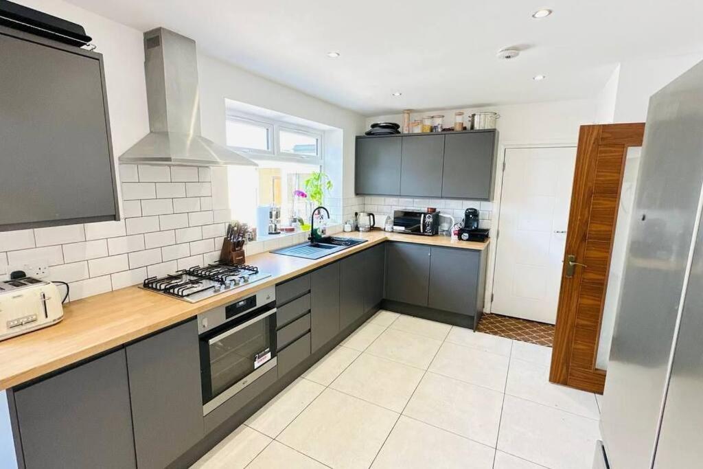 Stunning 3 Bed House Sleeps6 Villa Nottingham Eksteriør bilde
