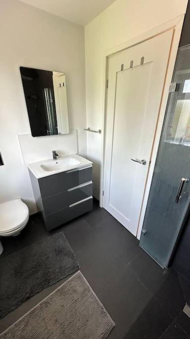 Stunning 3 Bed House Sleeps6 Villa Nottingham Eksteriør bilde